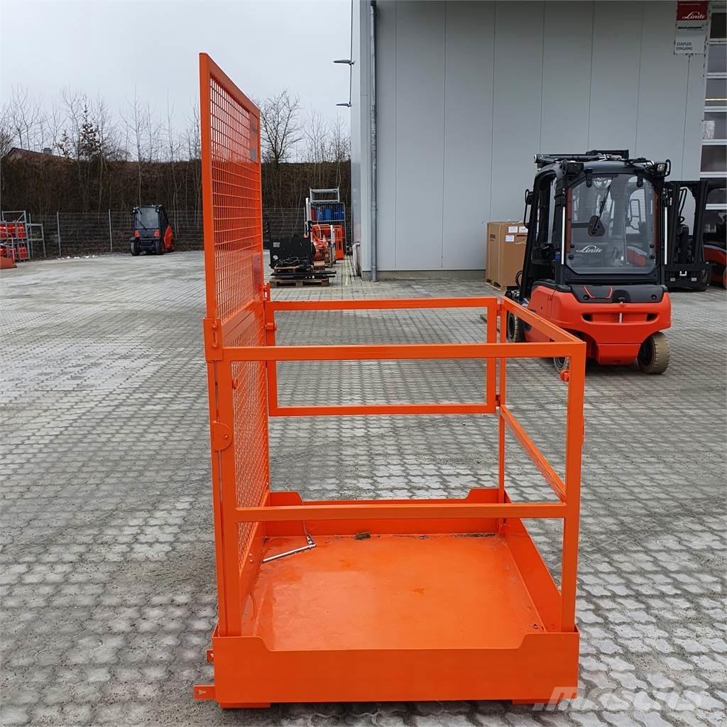 Eichinger 107.3 Trailer mounted aerial platforms