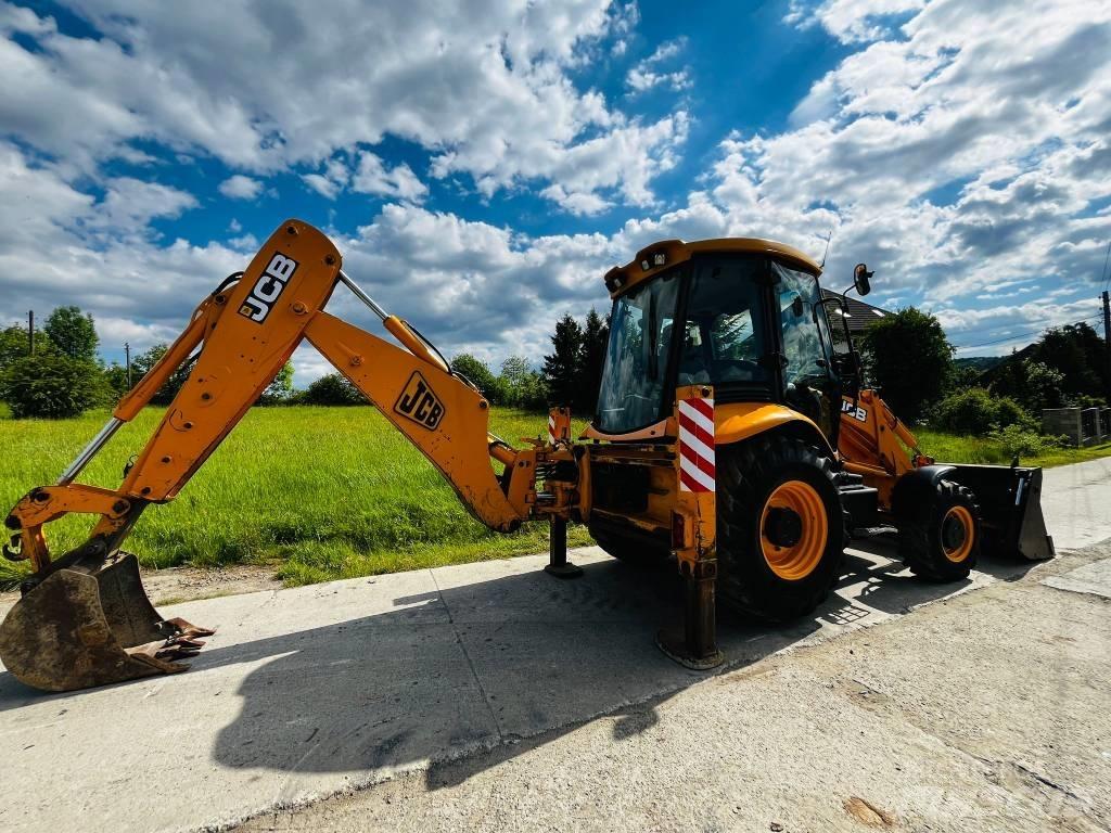JCB 3 CX Backhoe loaders