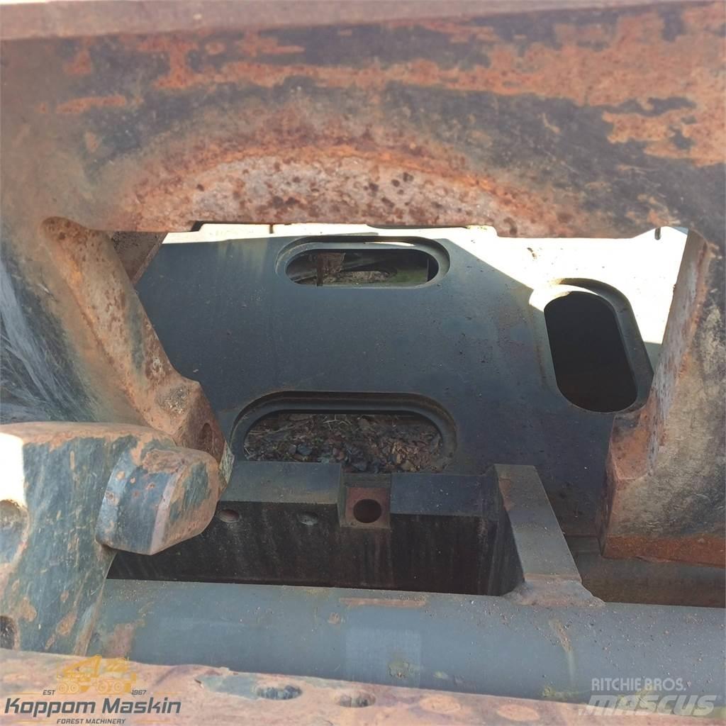 John Deere 1110e Other components