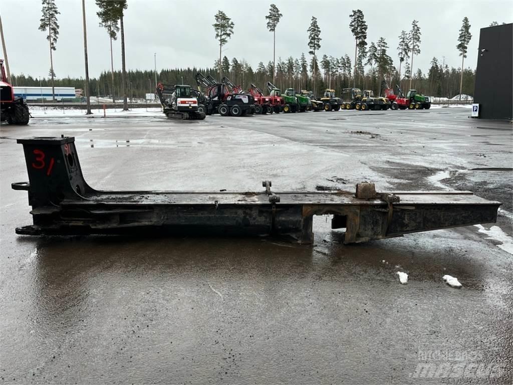 John Deere 1110e Other components