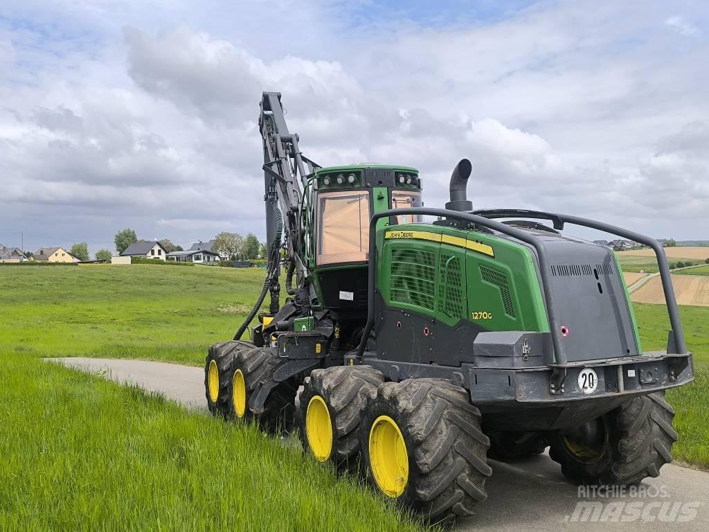John Deere 1270 G Harvesters