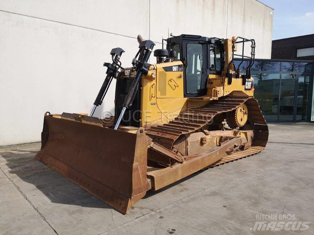 CAT D6T LGP Crawler dozers