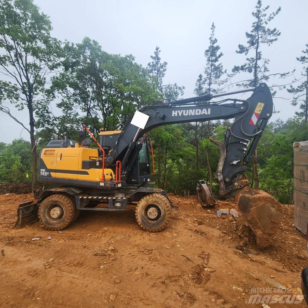 Hyundai HW 145 Wheeled excavators
