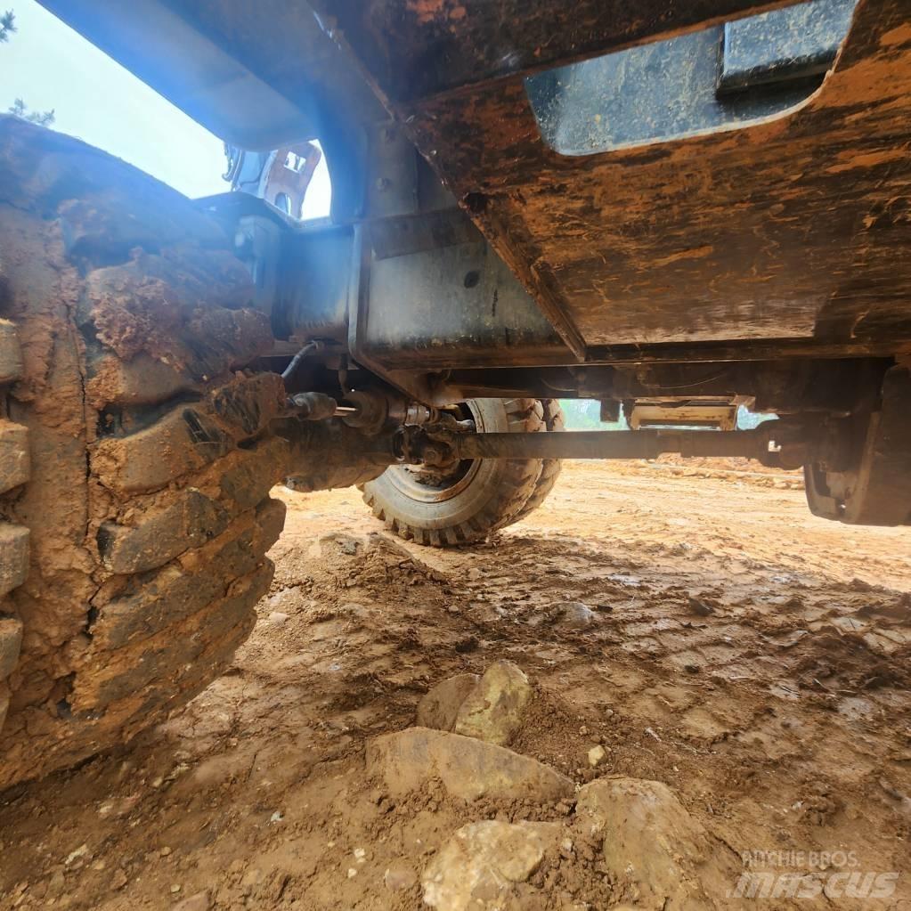 Hyundai HW 145 Wheeled excavators
