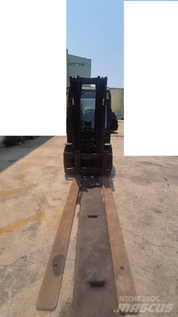 Hyundai D30 Forklift trucks - others