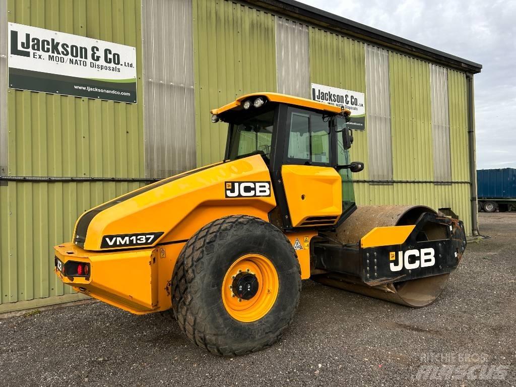 JCB VM 137 Single drum rollers