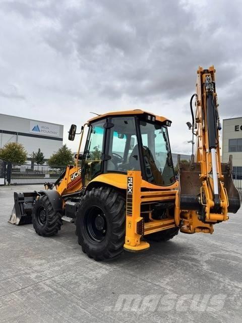 JCB 3 CX PRO Backhoe loaders