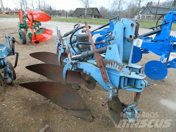 Överum 3 Conventional ploughs