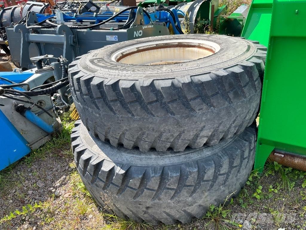 Nokian 16.9 R28 Tyres, wheels and rims