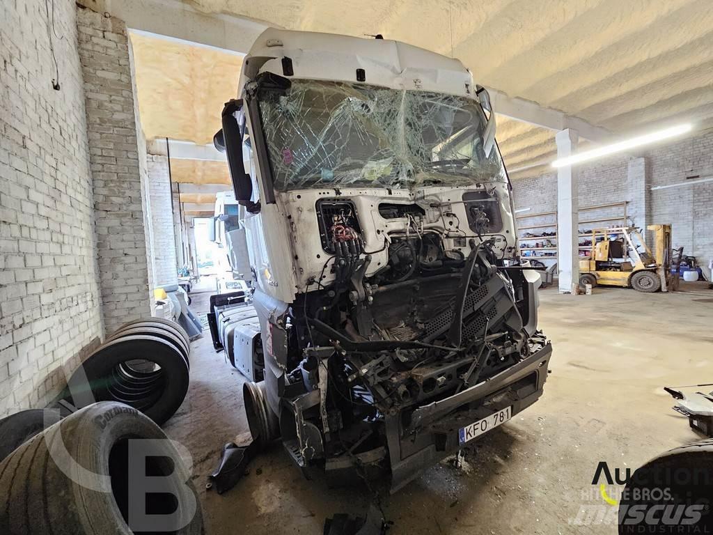 Mercedes-Benz 1845 Tractor Units