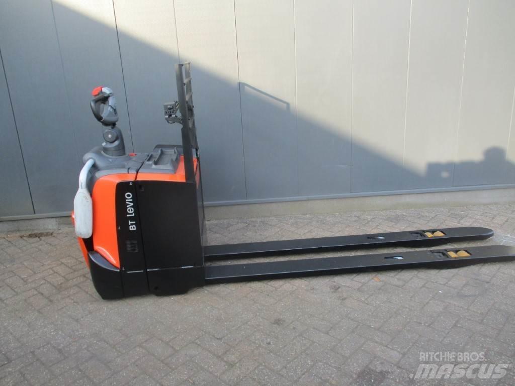 Toyota LPE 250 Low lifter with platform