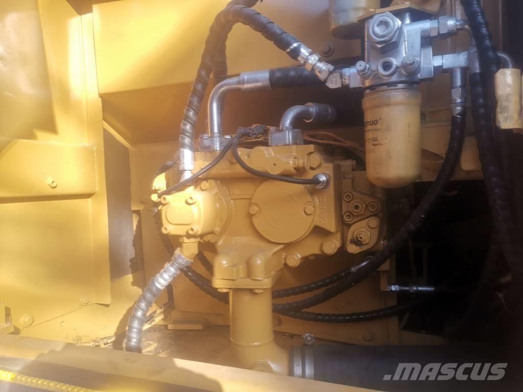 CAT 320 D Crawler excavators