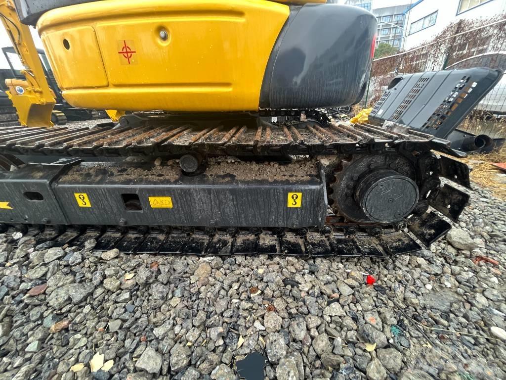 Komatsu PC 35 Crawler excavators