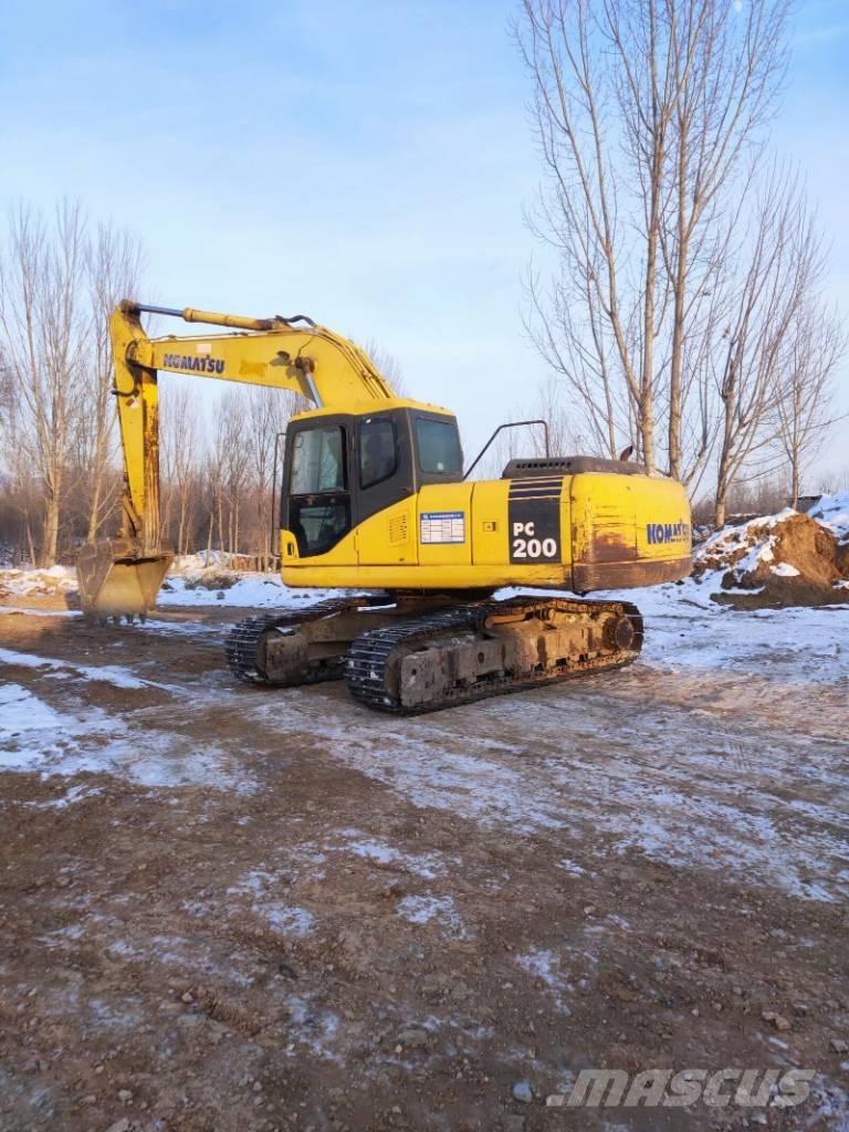 Komatsu PC 200-7 Crawler excavators