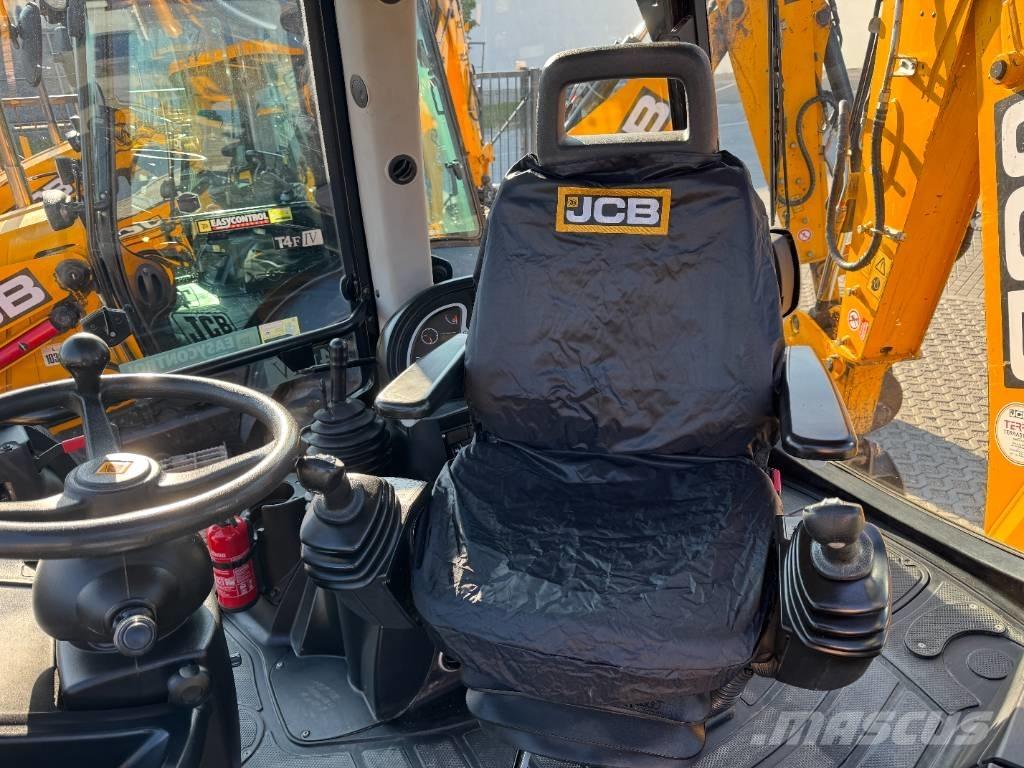 JCB 3 CX Backhoe loaders