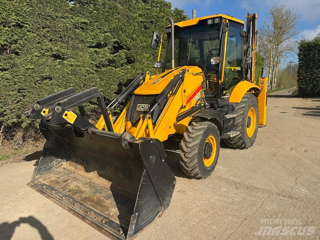 JCB 3 CX Backhoe loaders