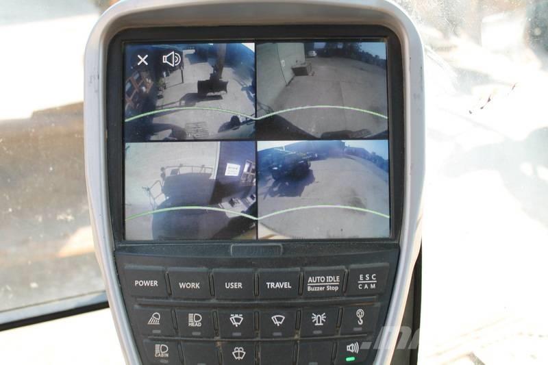 Hyundai HX 130 LCR Midi excavators  7t - 12t