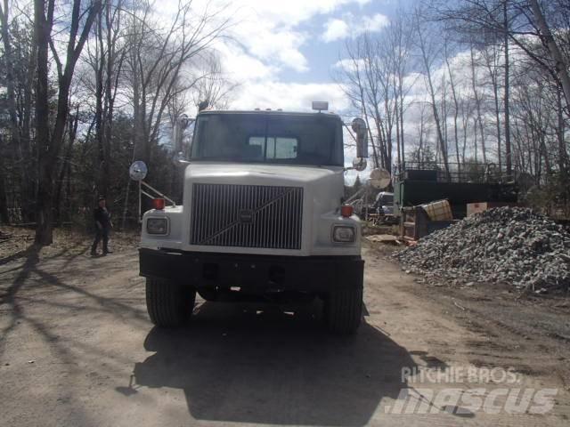 Volvo WG Chassis Cab trucks
