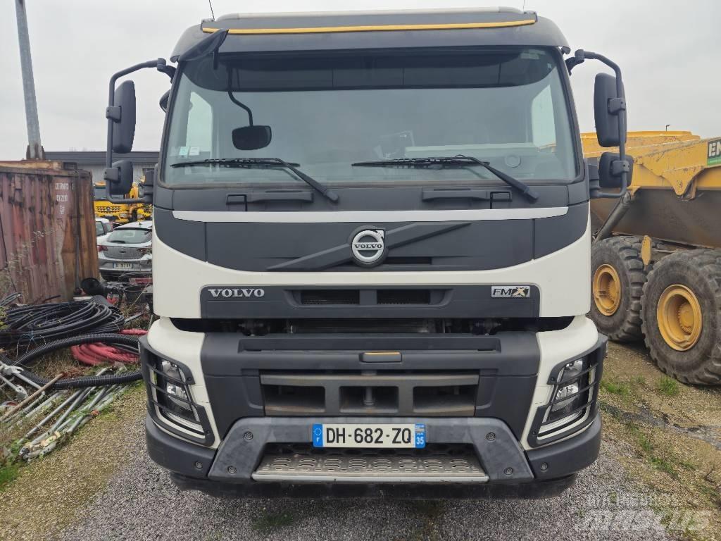 Volvo FMX 410 Asphalt thermal containers