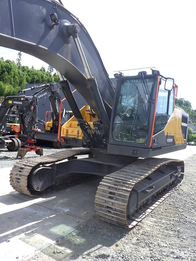 Volvo EC 300 E Crawler excavators