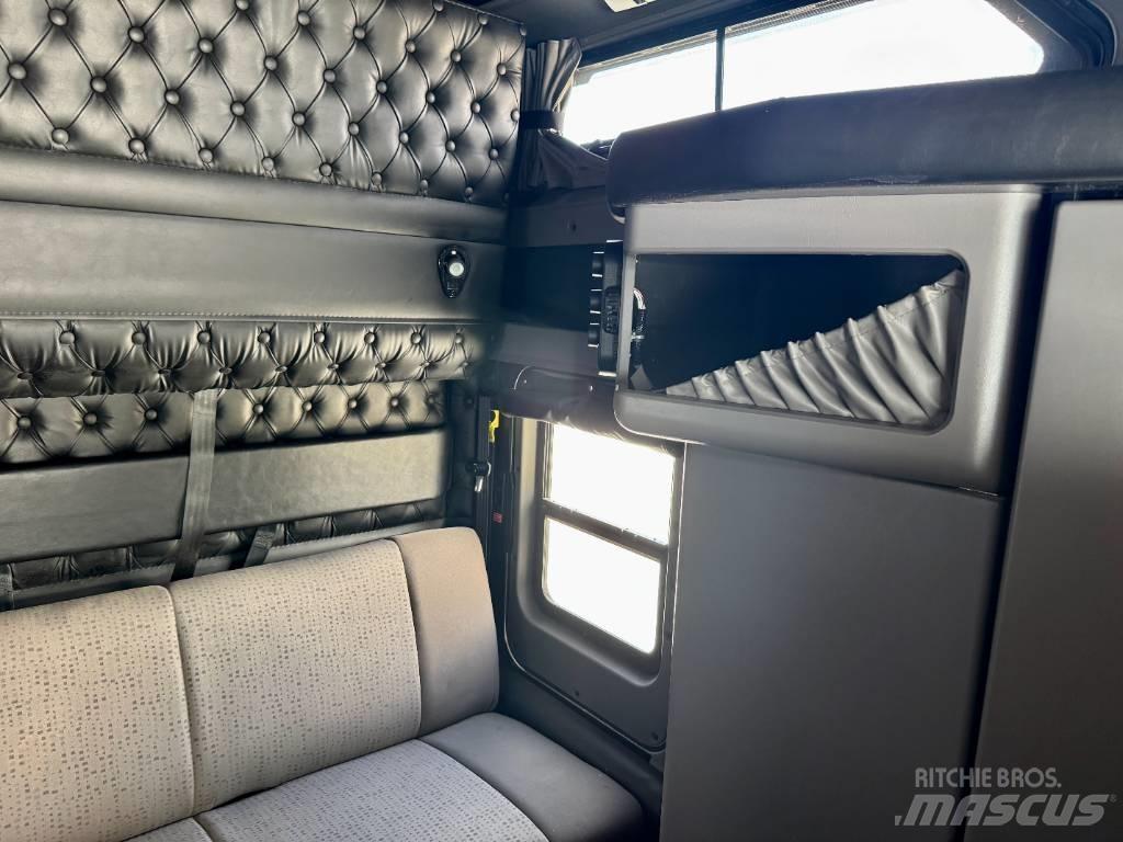 Kenworth W 900 Tractor Units