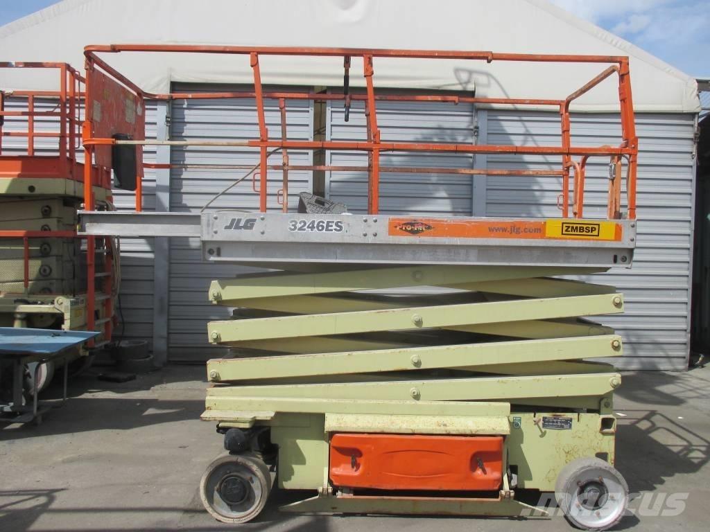 JLG 3246 ES Scissor lifts