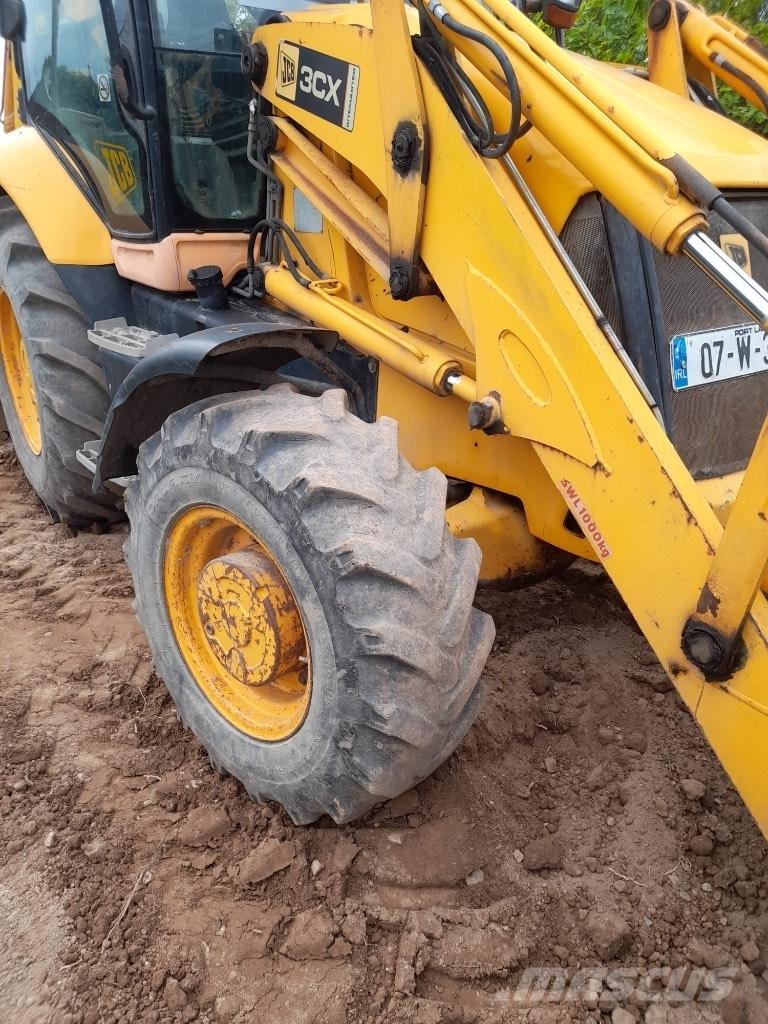 JCB 3 CX Backhoe loaders
