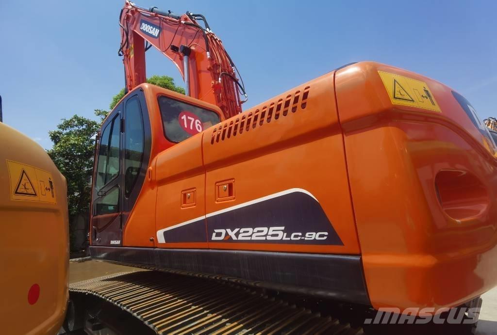 Doosan DX 225 LC-9C Crawler excavators