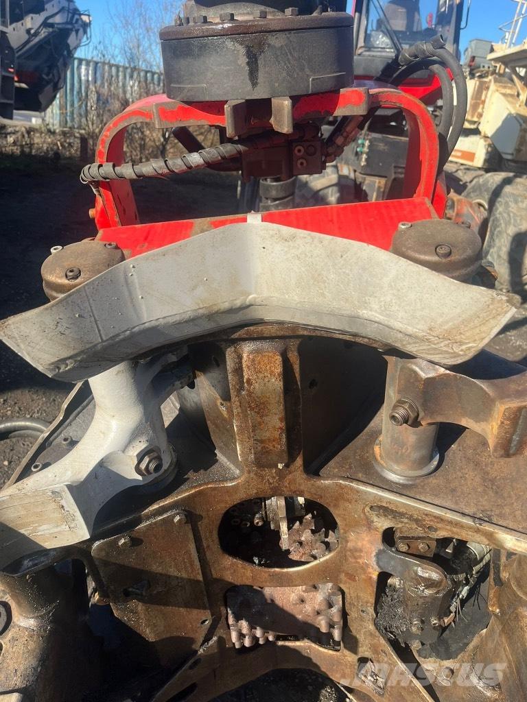 Komatsu 901 TX Harvesters