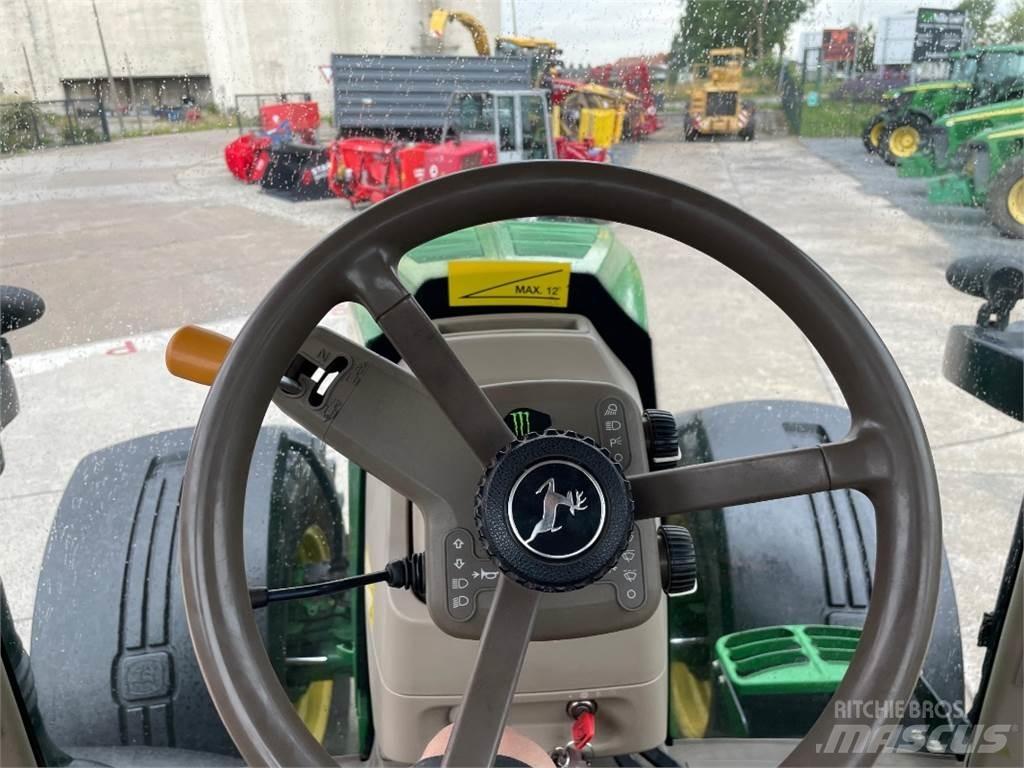 John Deere 7230 R Tractors