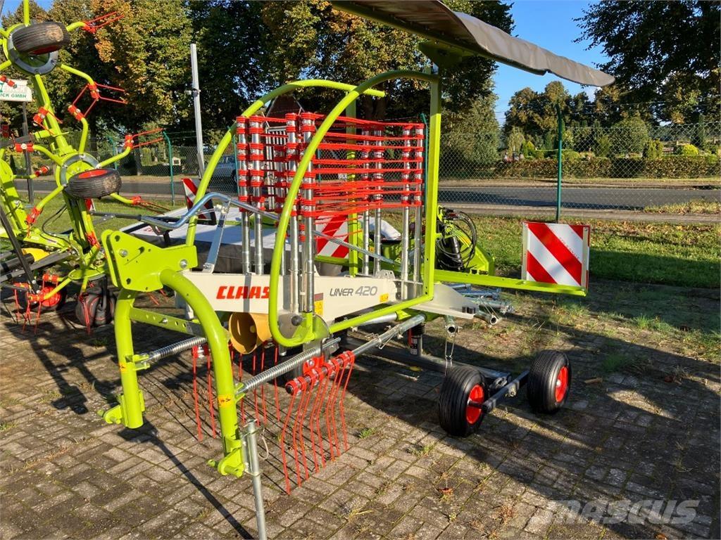 CLAAS Liner 420 Swathers