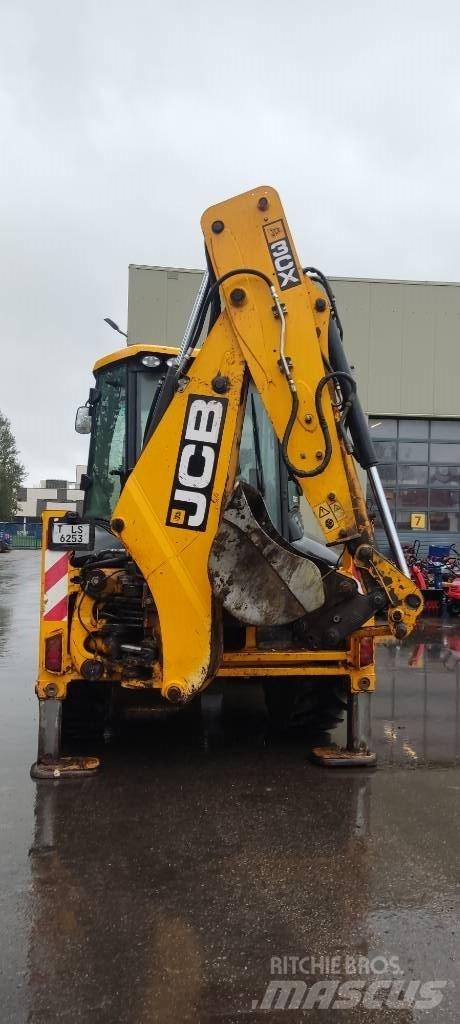 JCB 3 CX Backhoe loaders