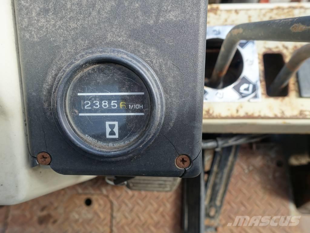 Nissan EH 02 A 20U Diesel trucks