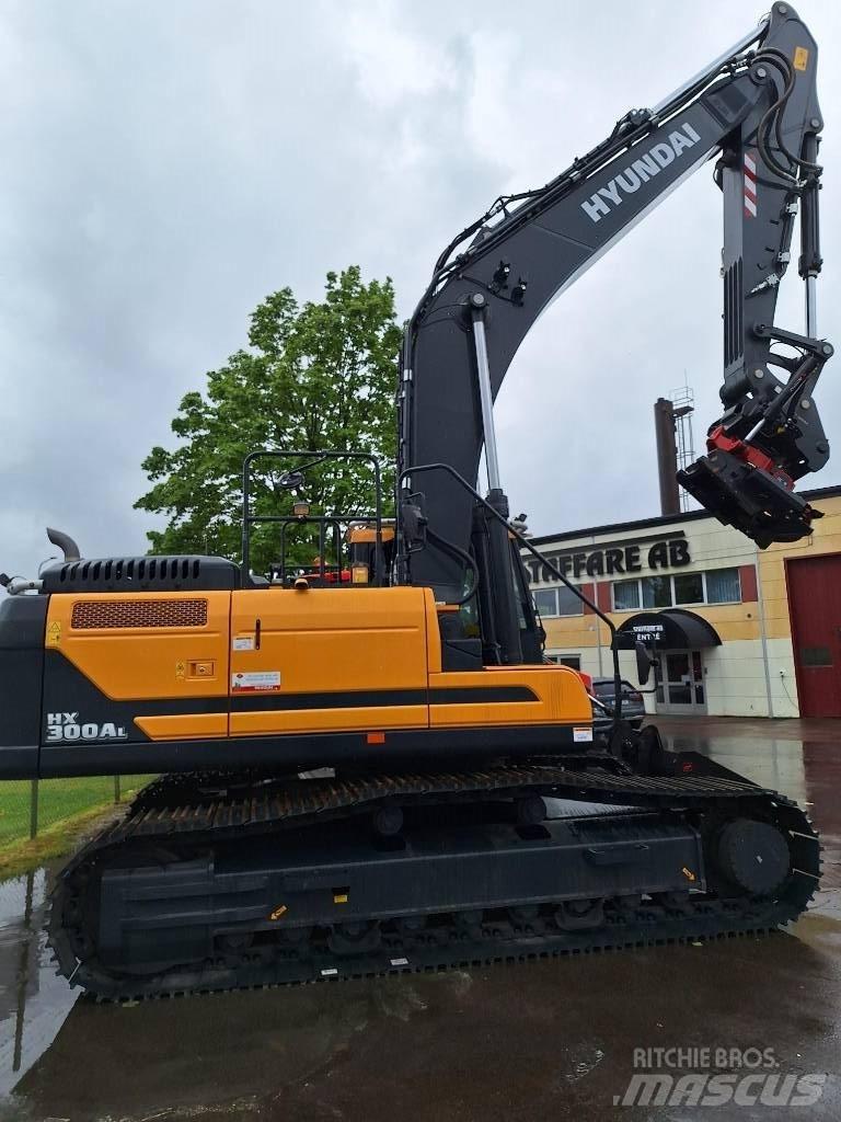 Hyundai HX 300 AL Crawler excavators