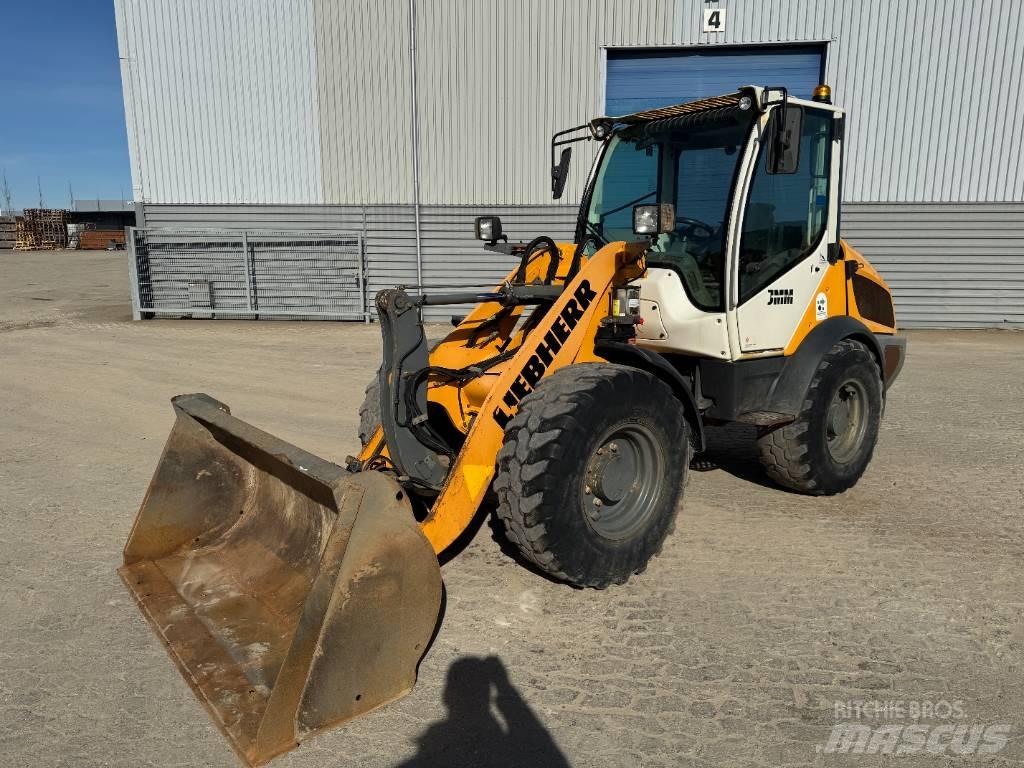 Liebherr L 506 Wheel loaders