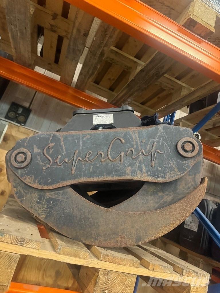 Valtra T 214 D Forestry tractors