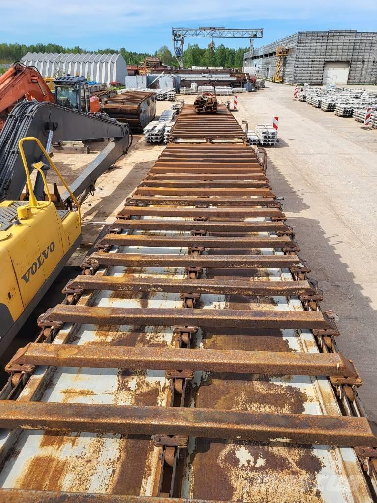 Hitachi 250 Amphibious Excavators