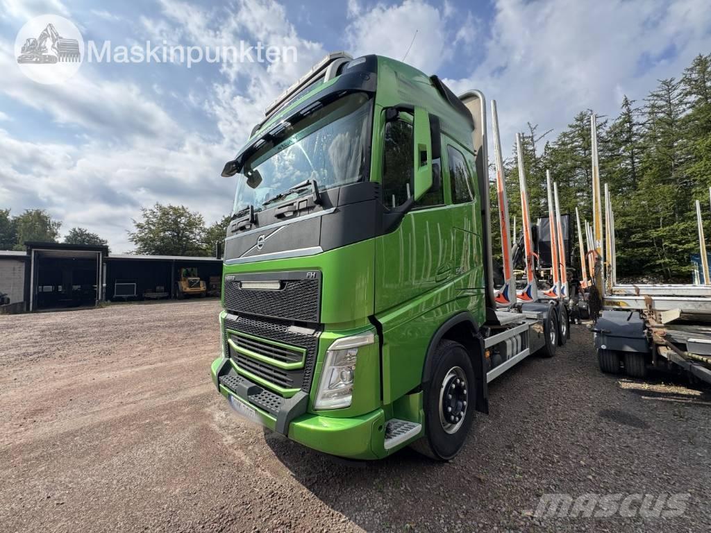 Volvo FH 16 550 Timber trucks
