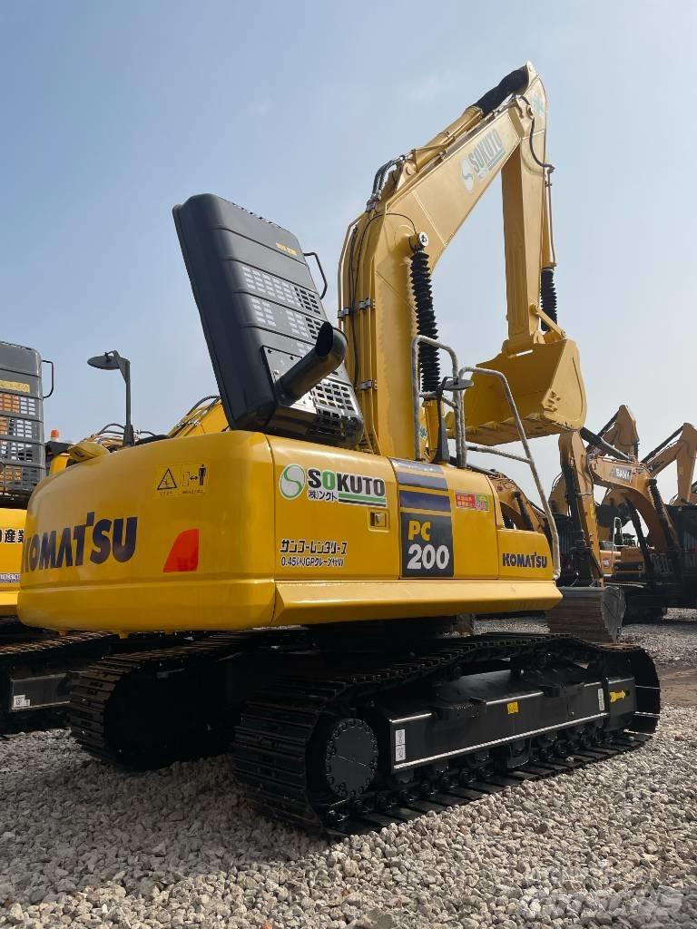 Komatsu PC 200-8 Crawler excavators