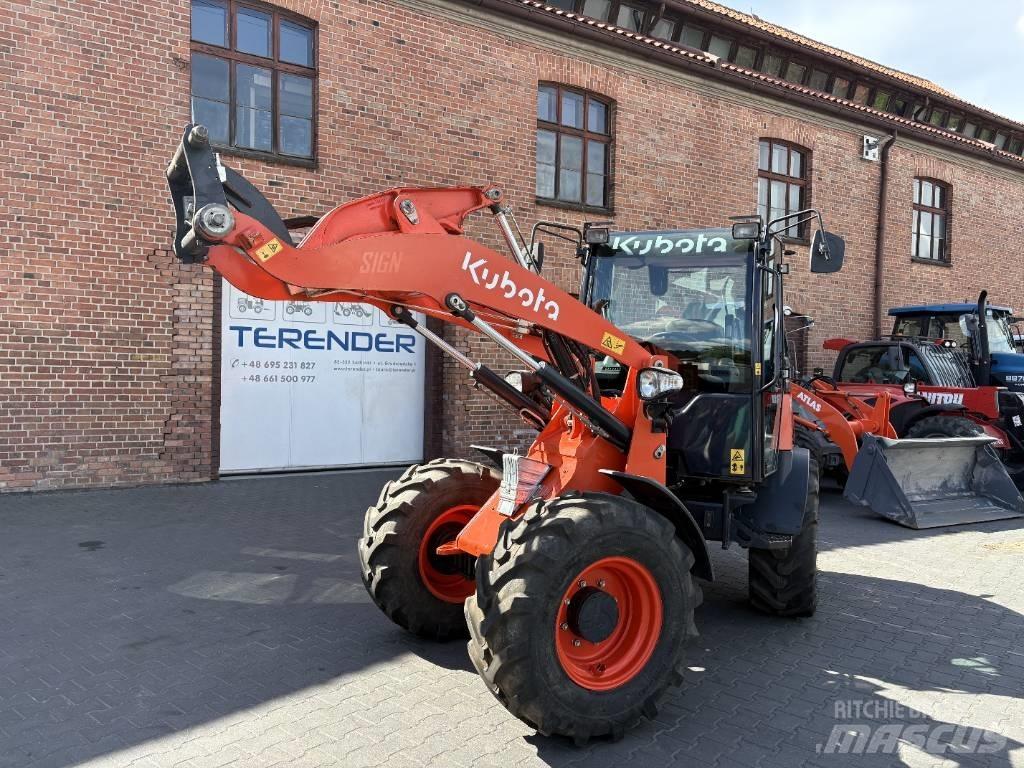 Kubota R 082 Wheel loaders