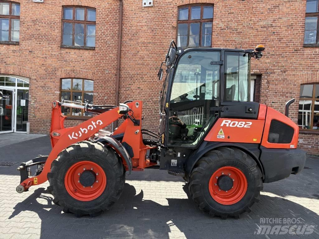 Kubota R 082 Wheel loaders