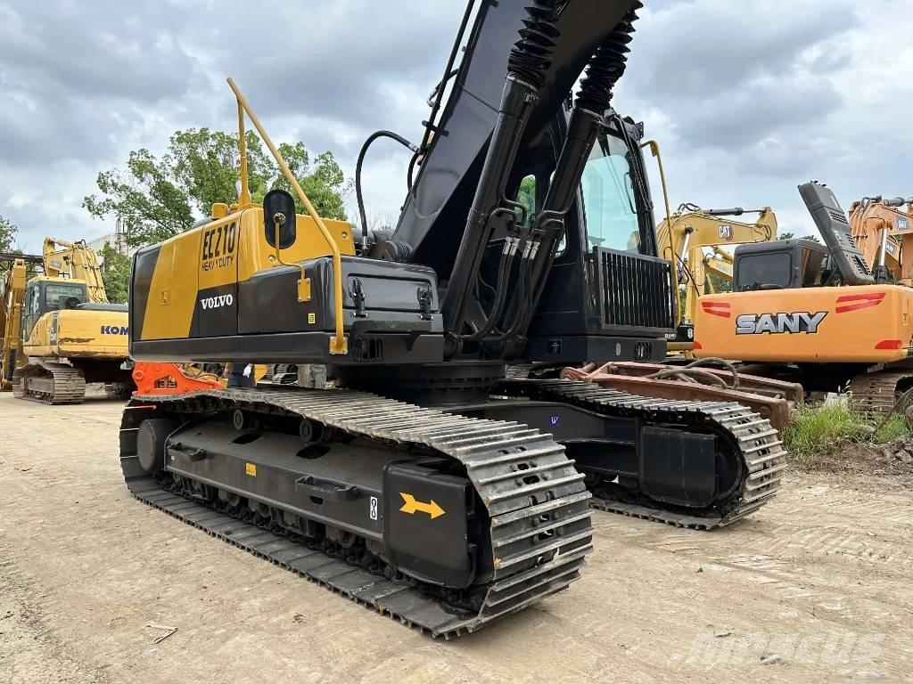 Volvo EC210D Crawler excavators