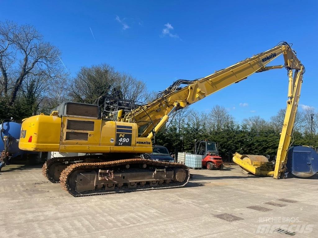 Komatsu PC490LC -10 Crawler excavators