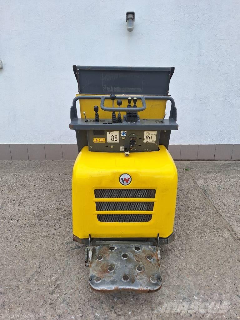 Wacker Neuson DT 12 Tracked dumpers