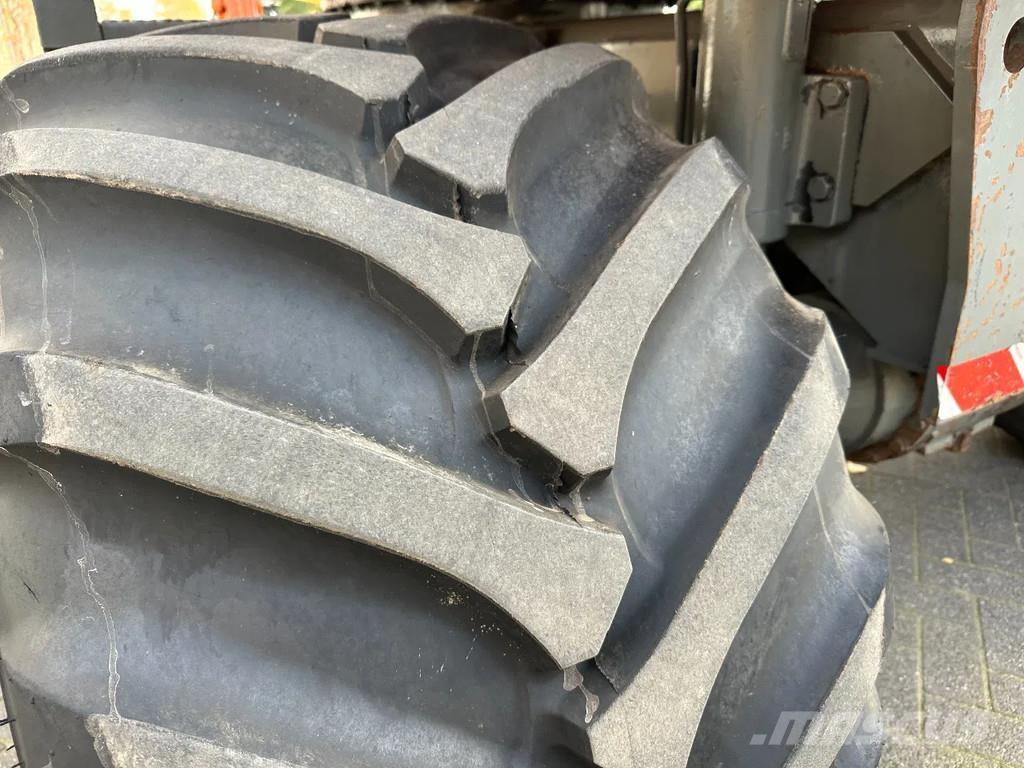 JCB JS145W Wheeled excavators