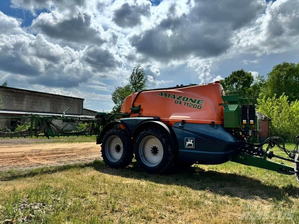 Amazone UX 11200 Trailed sprayers