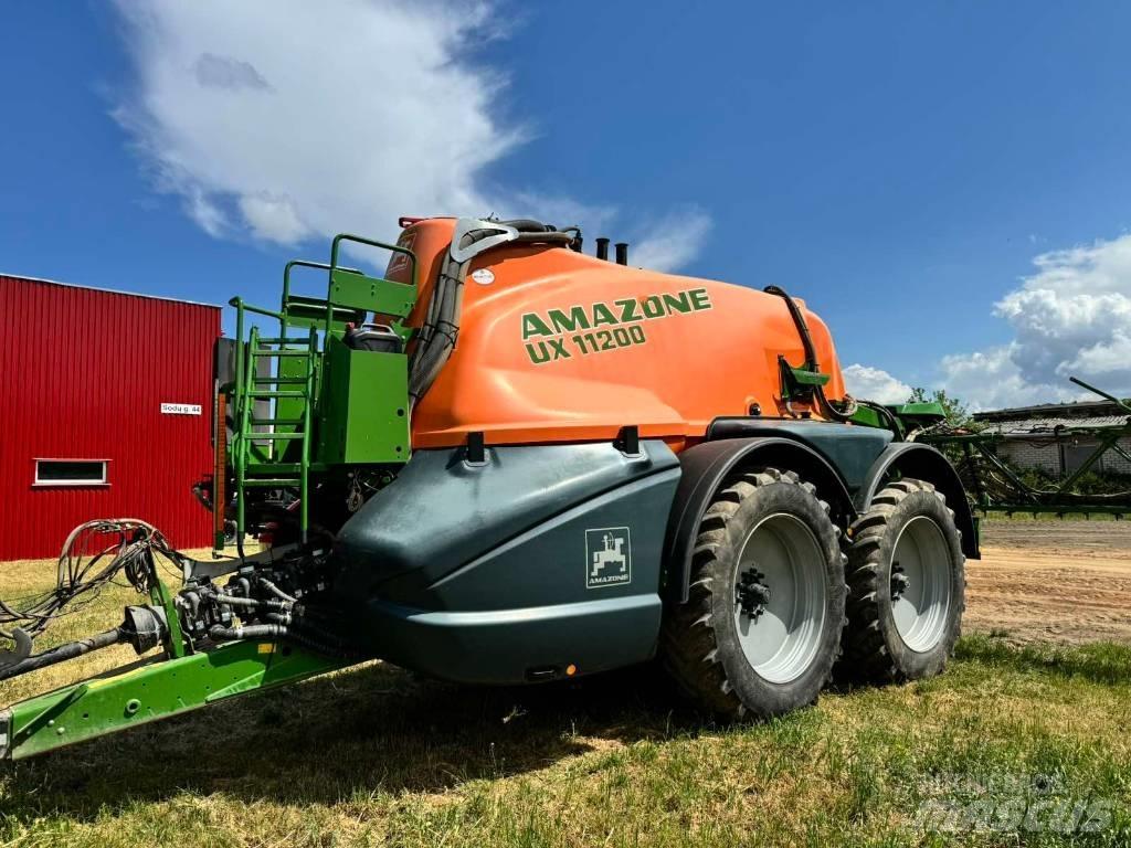 Amazone UX 11200 Trailed sprayers
