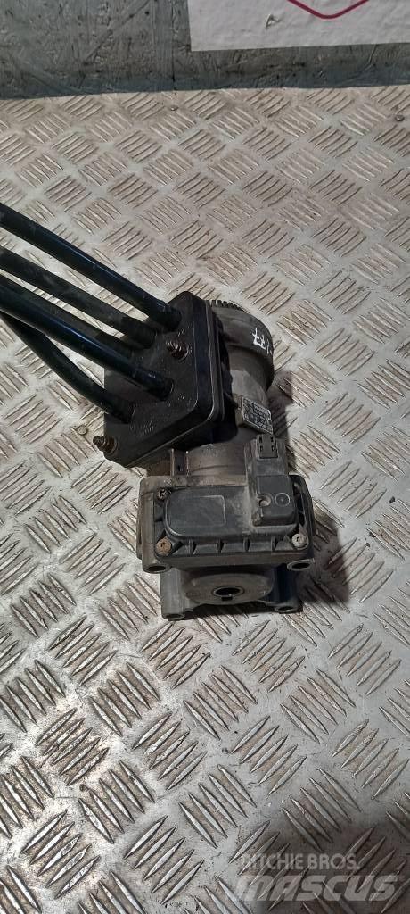 Scania 94 D.   1428512 Brakes