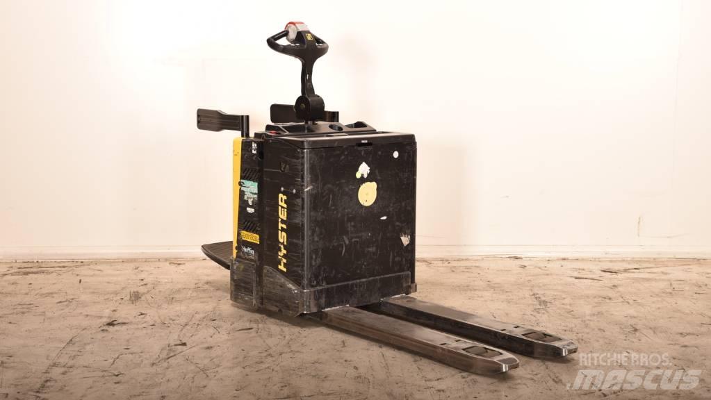 Hyster P 2.0 S Low lifter with platform