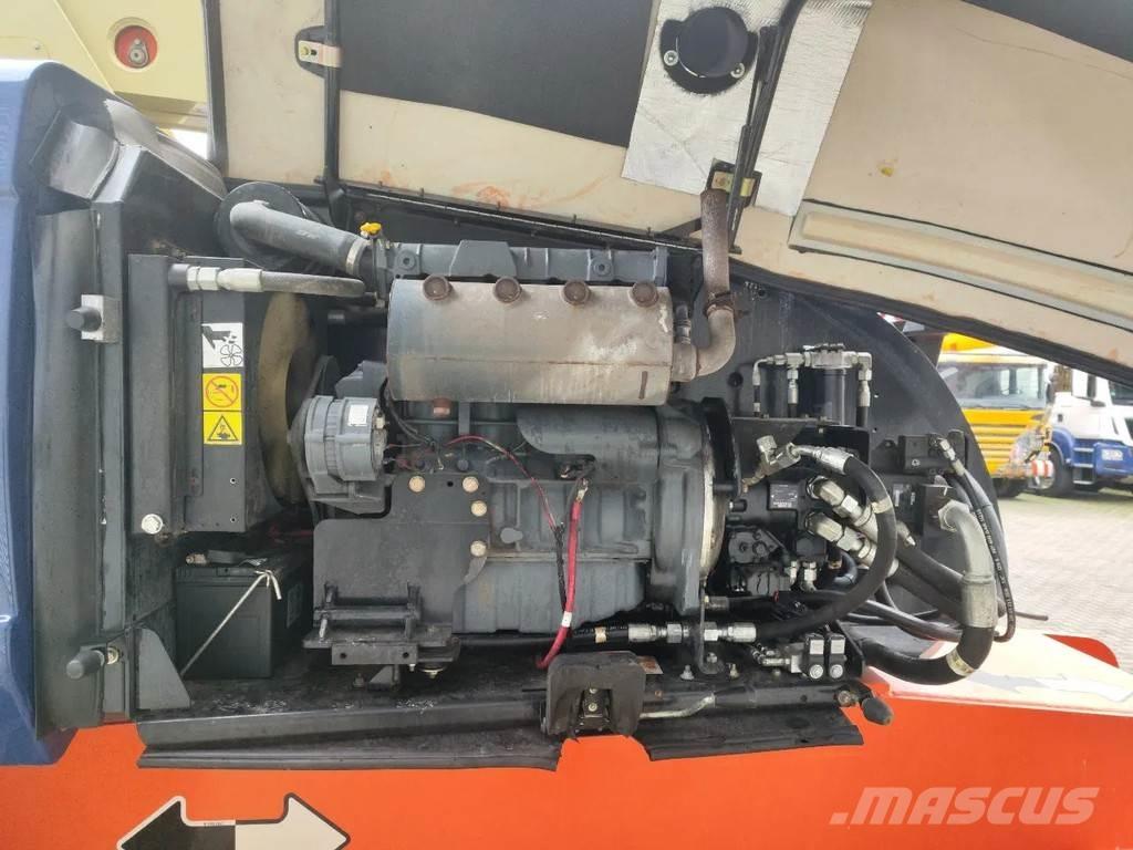 JLG 860 SJ Telescopic boom lifts